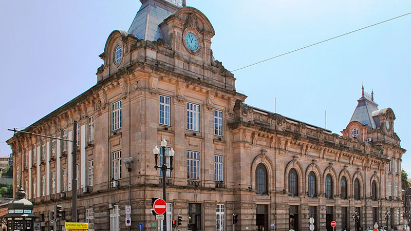 Estacion de San Bento