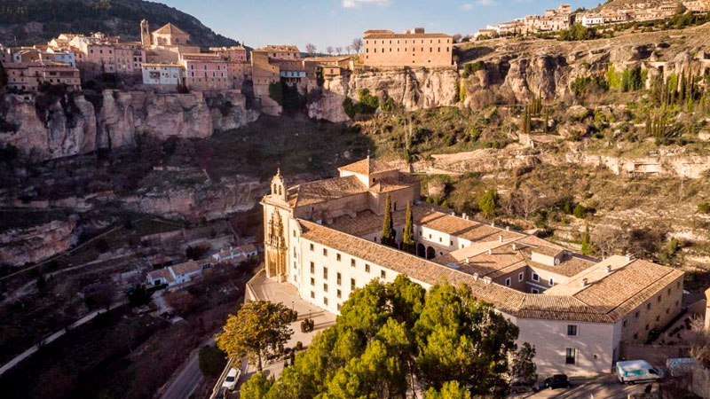 Hoteles en Cuenca con Piscina