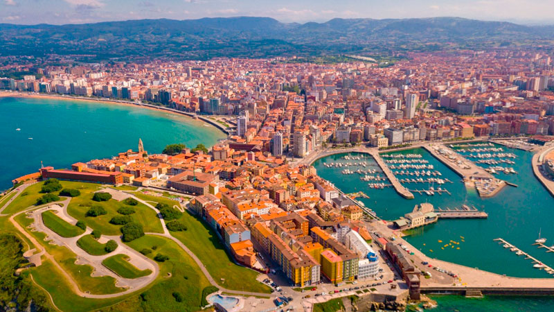 Hoteles en Gijón con Piscina